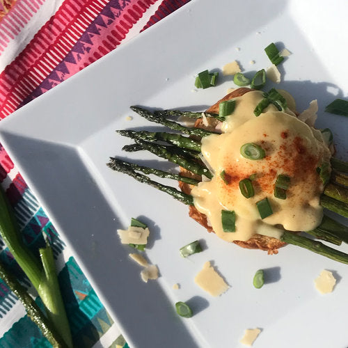 EGGS BENEDICT WITH HOLLANDAISE SAUCE