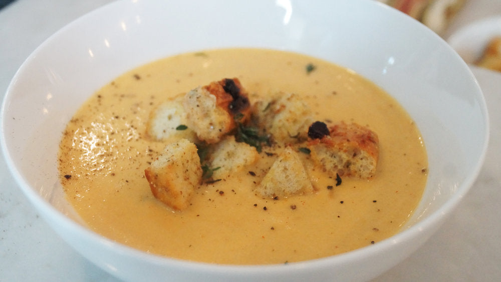 Creamy Cauliflower Soup with Smoked Gouda